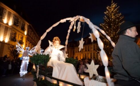 Défilé nocturne de Hans Trapp et Christkindel