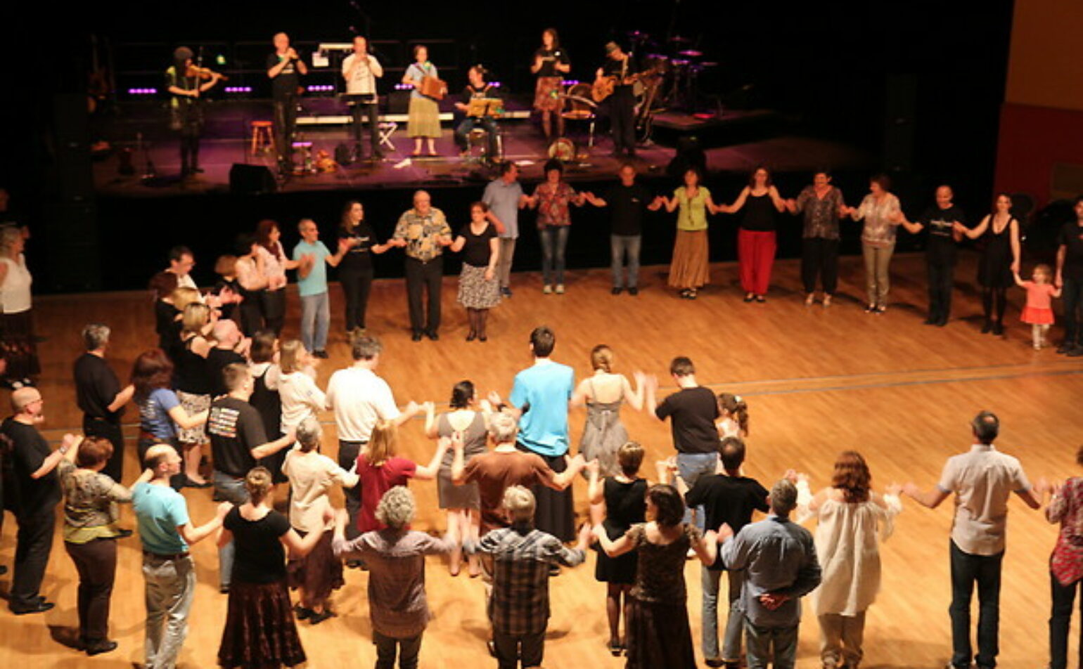 Festival mir redde platt : stage de danse et  bal folk