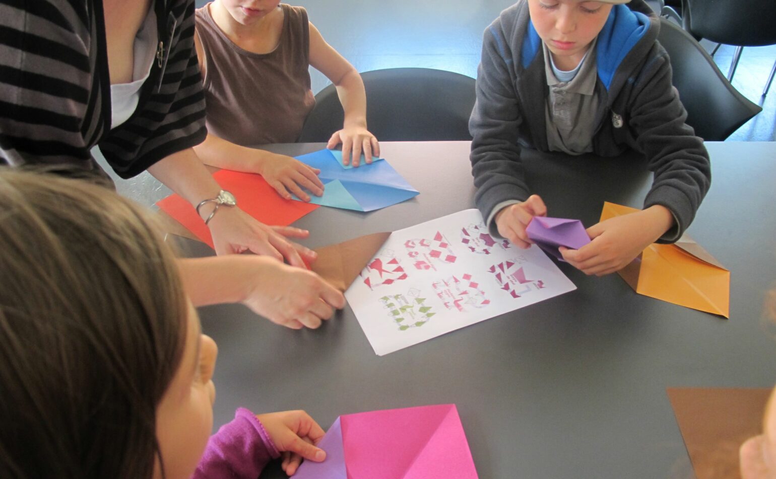 Visite-atelier 8-14 ans : plié en 4 !